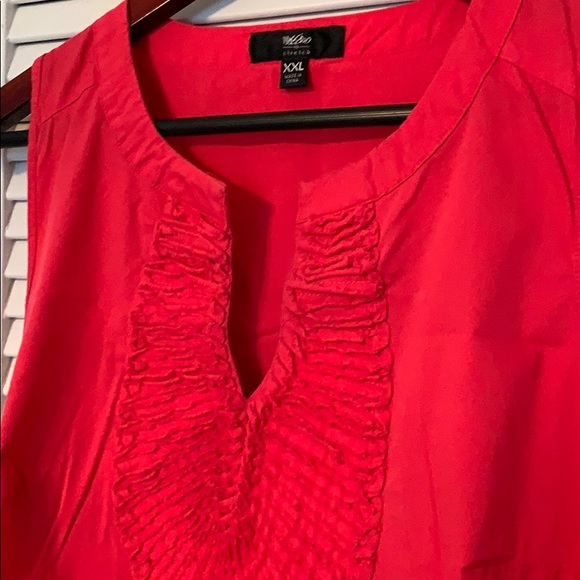 Coral sleeveless top with ruched detail - Picture 3 of 6
